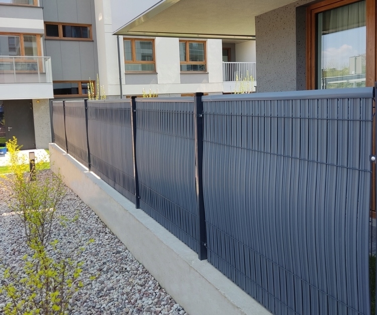 Vertikálne široké plotové pásy 153x250 RD03